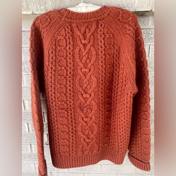 Bally Made in Switzerland 100% Norwegian Wool Cable Knit Sweater in Rust- XL - Picture 2 of 7